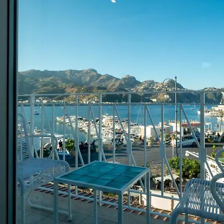 La Sirena Πανσιόν Giardini Naxos