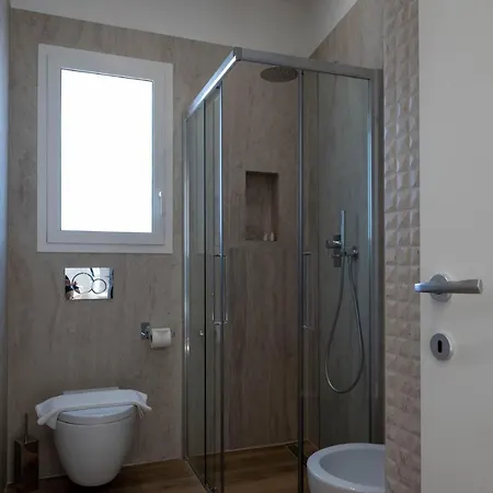 بيت ضيافة La Sirena 4*